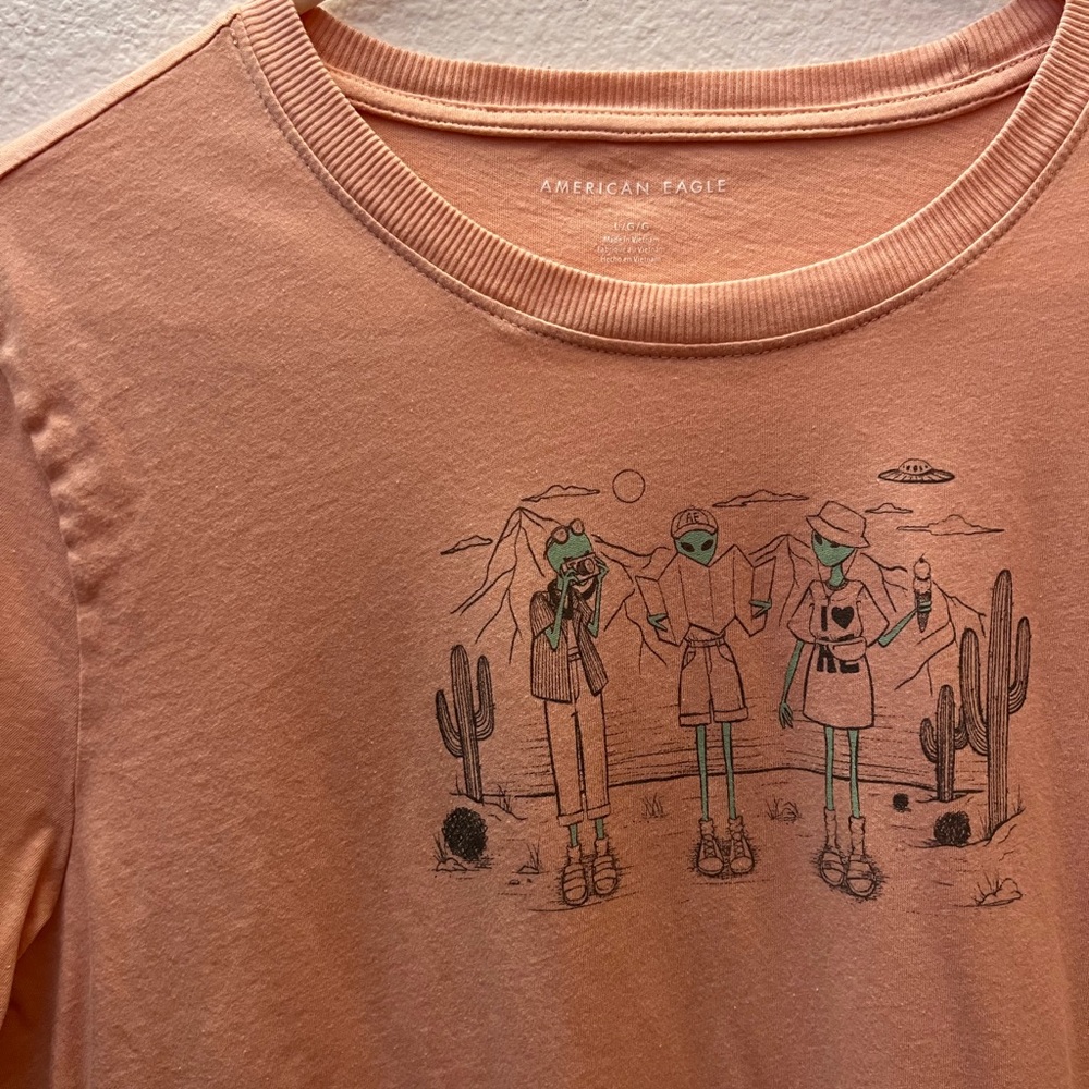 American Eagle Outfitters Coral Crew Neck Tee